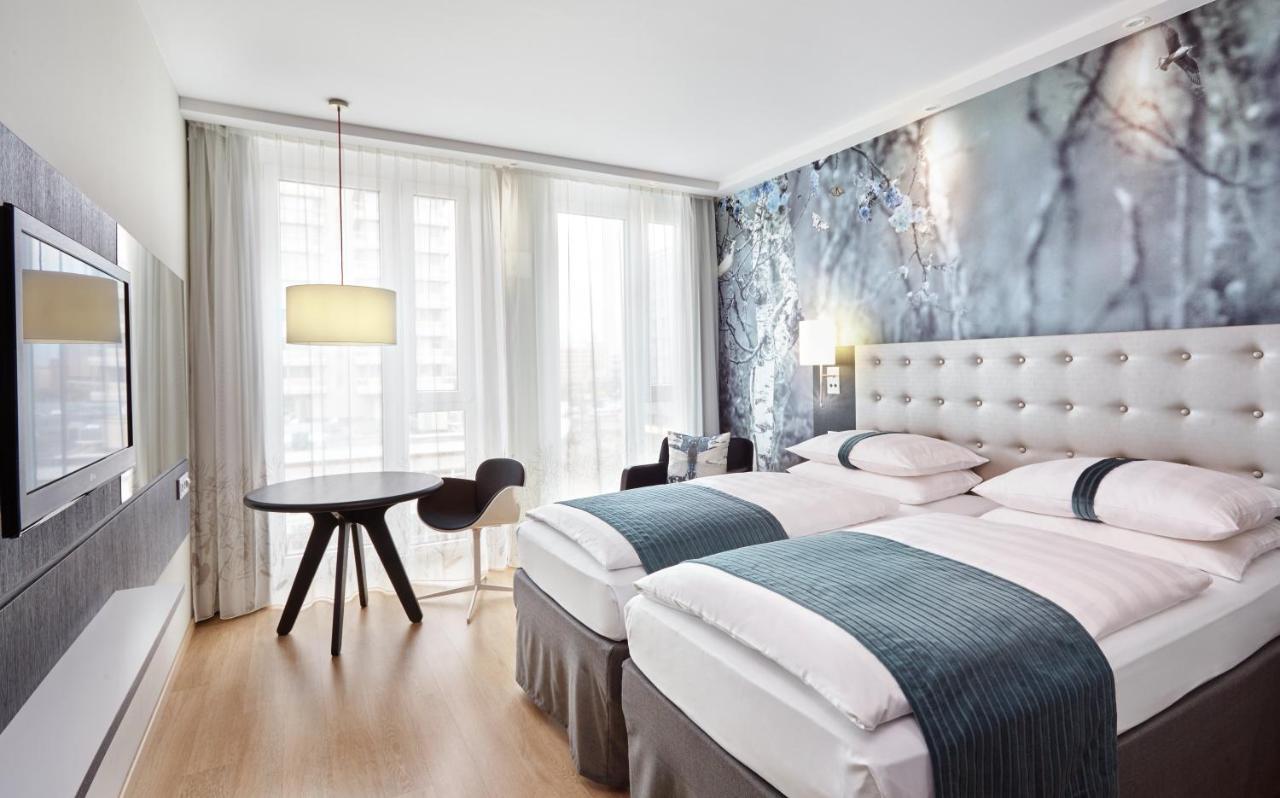 Holiday Inn Berlin-Alexanderplatz, An Ihg Hotel ภายนอก รูปภาพ